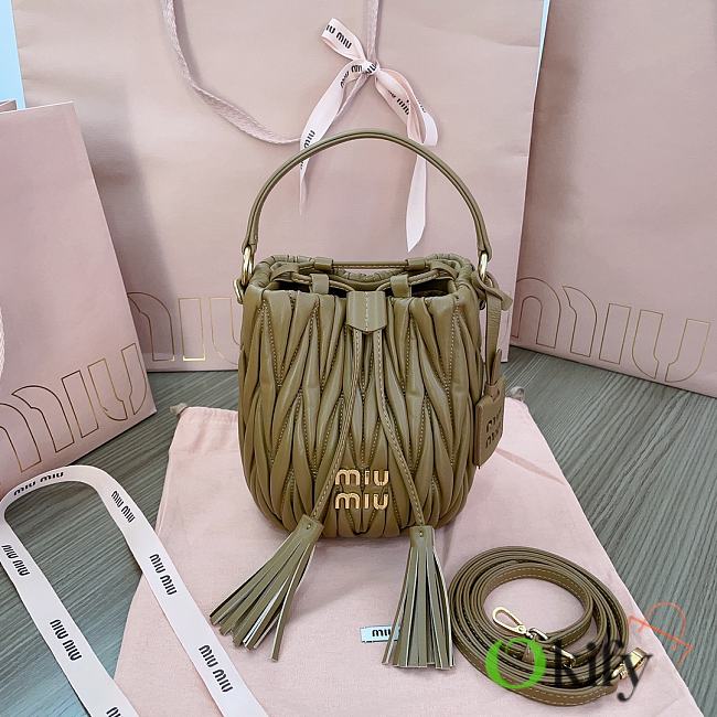 Okify MiuMiu Matelassé Nappa Leather Bucket Bag In Brown 17x15x10cm  - 1