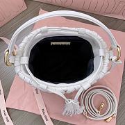 Okify MiuMiu Matelassé Nappa Leather Bucket Bag In White 17x15x10cm  - 5