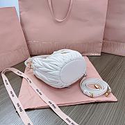 Okify MiuMiu Matelassé Nappa Leather Bucket Bag In White 17x15x10cm  - 2