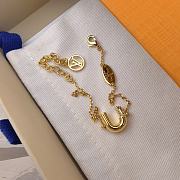 Okify Louis Vuitton Letter U LV & Me Gold Bracelet M67178 - 4