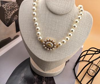 Okify Vivienne Westwood Amaya Pearl Necklace