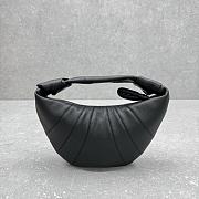 Okify Lemaire Small Fortune Croissant Bag In Black 30x18x23x6cm  - 4