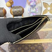 Okify Louis Vuitton x TM Coussin BB Bag In Black M13232 21x7x16cm - 5