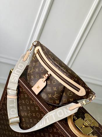 Okify Louis Vuitton High Rise Bumbag M46784 38x16x7.5cm