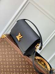 Okify Louis Vuitton Soft Twist Bag In Black M24639 27x19x9cm  - 6