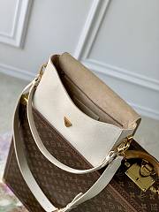 Okify Louis Vuitton Soft Twist Bag In White M25359 27x19x9cm  - 2