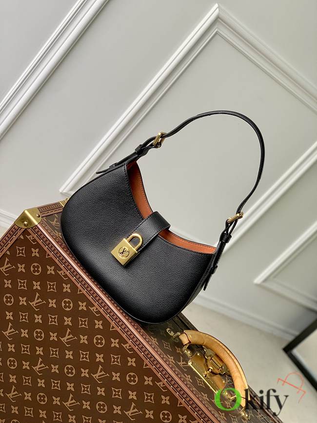 Okify Louis Vuitton Low Key Shoulder Bag In Black M24611 26x18x7cm - 1