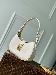 Okify Louis Vuitton Low Key Shoulder Bag In White M24990 26x18x7cm - 3