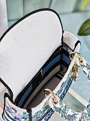 Okify Dior Lady D-Lite White Bag With Blue Tone Flowers 24x20x11cm - 6