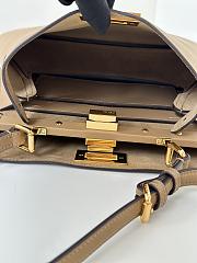 Okify Fendi Peekaboo Soft Medium Bag In Beige 29x12x19cm  - 2