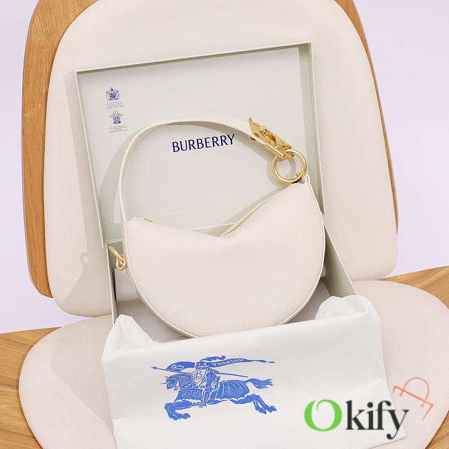 Okify Burberry Knight Arc Bag In White 28.5x15x22cm  - 1