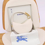 Okify Burberry Knight Arc Bag In White 28.5x15x22cm  - 1