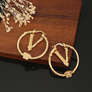 Okify Versace V Circle Gold Earrings - 2