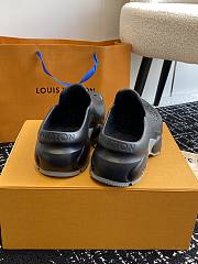 Okify Louis Vuitton Shark Clog Slippers In Black 5cm 1ABSN6 EU39-45 - 2