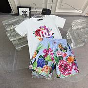 Okify Dolce & Gabbana Set Of Flower T-shirt And Shorts For Kids - 6