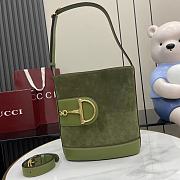 Okify Gucci 73 Small Bucket Bag In Green Suede 26x27.5x11.5cm  - 1