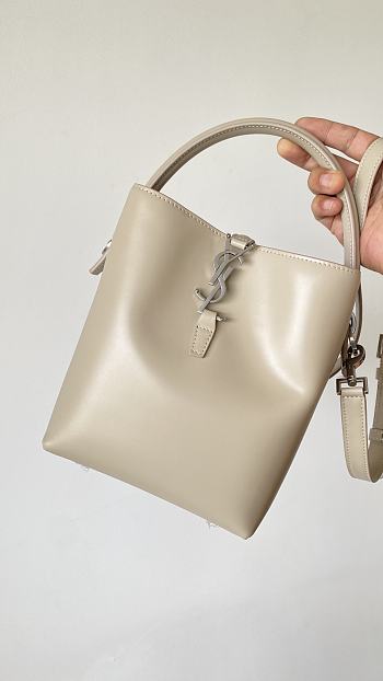 Okify YSL Le 37 White Bucket Bag With Silver Hardware 17x20x13cm 