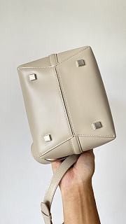 Okify YSL Le 37 White Bucket Bag With Silver Hardware 17x20x13cm  - 4