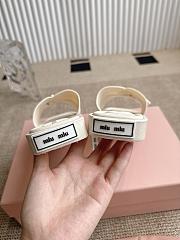 Okify MiuMiu White Slides EU35-40 23535 - 2