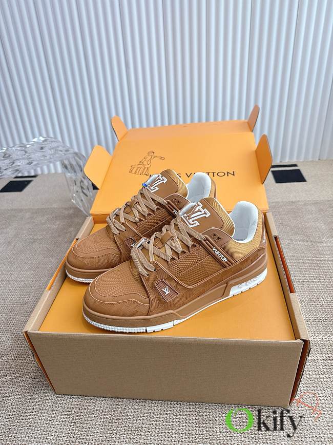 Okify Louis Vuitton Brown Sneakers EU35-45 1AHTTL  - 1