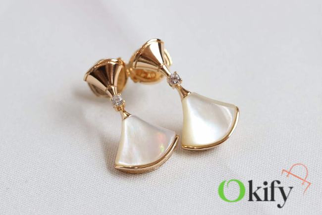 Okify Bvlgari White Shell Gold Earrings  - 1