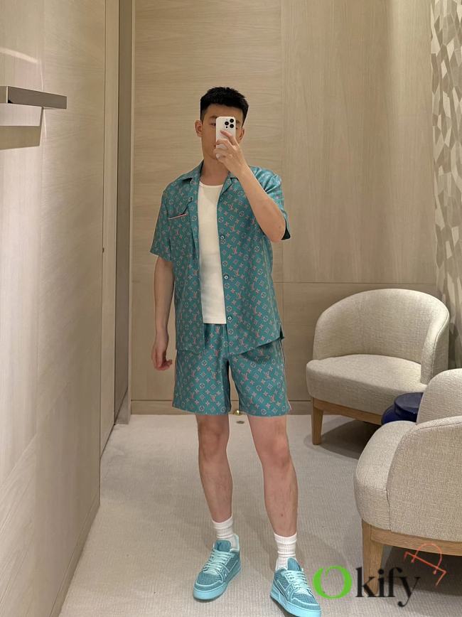 Okify Louis Vuitton Set Of Green Silk Shirt 1AHVUC And Shorts 1AHVQI S-XL  - 1