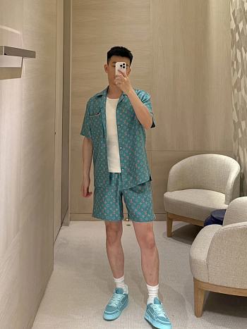 Okify Louis Vuitton Set Of Green Silk Shirt 1AHVUC And Shorts 1AHVQI S-XL 