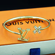 Okify Louis Vuitton Iconic Flower Bracelet In Gold - 2