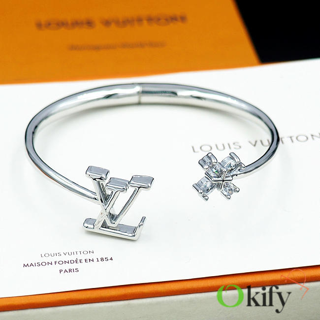 Okify Louis Vuitton Iconic Flower Bracelet In Silver - 1
