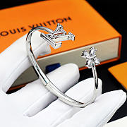 Okify Louis Vuitton Iconic Flower Bracelet In Silver - 5
