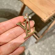 Okify Louis Vuitton Gold Brooch 23804 - 3