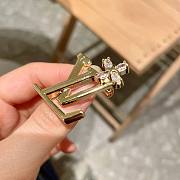 Okify Louis Vuitton Gold Brooch 23804 - 5