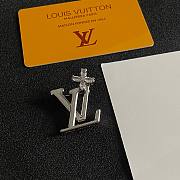 Okify Louis Vuitton Silver Brooch 23805 - 4