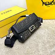 Okify Fendi Soft Trunk Baguette Bag In Navy Blue 22x13x6.5cm - 4