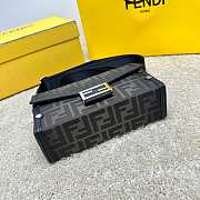 Okify Fendi Soft Trunk Baguette Bag In Navy Blue 22x13x6.5cm - 2