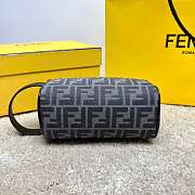 Okify Fendi FF Toiletry Case In Black 19x10x8cm  - 3