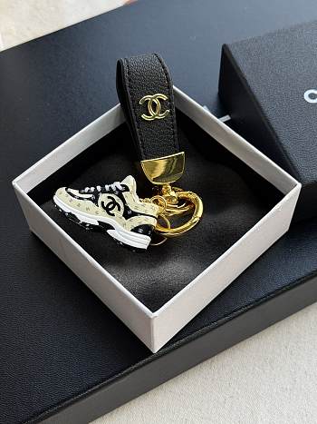 Okify CC Sneaker Key Chain