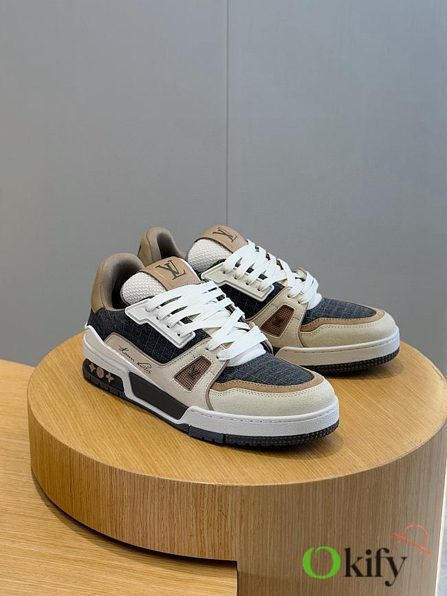 Okify Louis Vuitton Brown Sneakers EU38-45 1AHTFN - 1