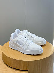 Okify Louis Vuitton White Sneakers EU38-45 1AHTJK - 1