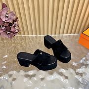 Okify Hermes Wedge Sandals In Black Sheepskin 7cm EU35-42 - 5
