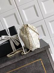Okify CC 22 Calfskin Mini Handbag In White 23cm - 2