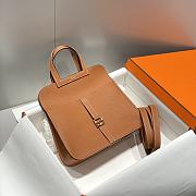 Okify Hermes Halzan 25 Bag In Golden Brown - 3