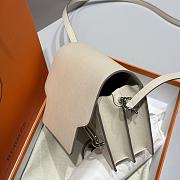 Okify Hermes Roulis 18 Bag In White Leather And Silver Hardware 18x6x15cm  - 6