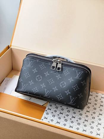 Okify Louis Vuitton Toiletry Bag In Black Monogram 24x13x13cm
