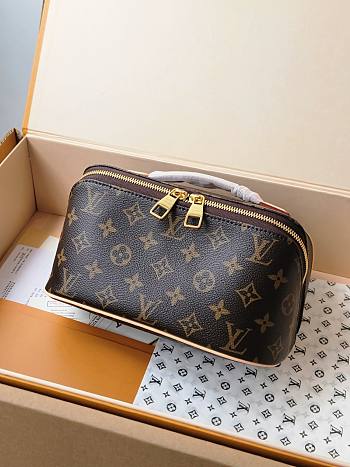 Okify Louis Vuitton Toiletry Bag In Brown Monogram M11750 24x13x13cm