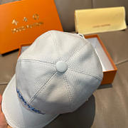 Okify Louis Vuitton White Embroidered Flower Baseball Cap  - 4