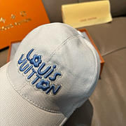 Okify Louis Vuitton White Embroidered Flower Baseball Cap  - 2