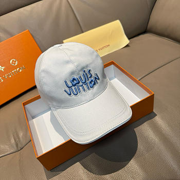 Okify Louis Vuitton White Embroidered Flower Baseball Cap 