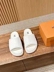 Okify Louis Vuitton Black/White Slides 24268 - 2