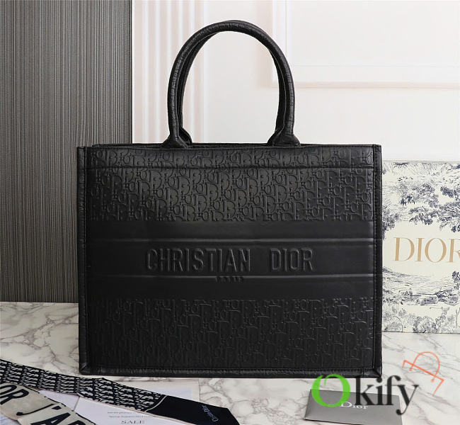 Dior book tote 41.5 embossed leather black  - 1